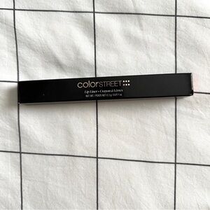 WOMEN: color street lip liner